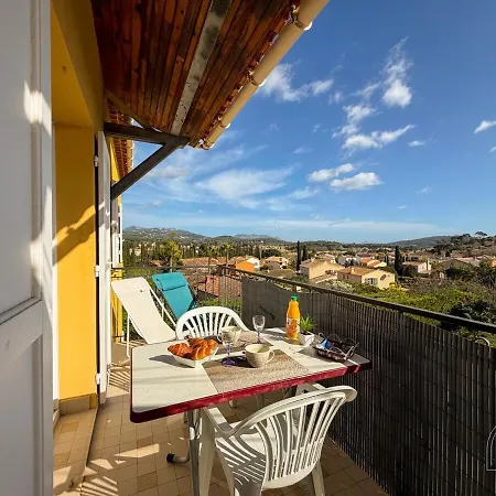 T2 Climatise Dans Petite Apartment