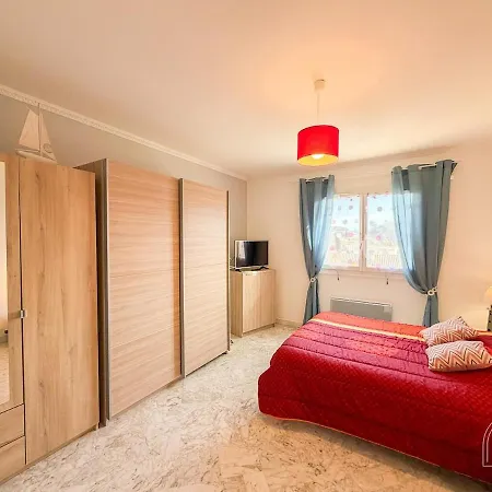 Apartment T2 Climatise Dans Petite